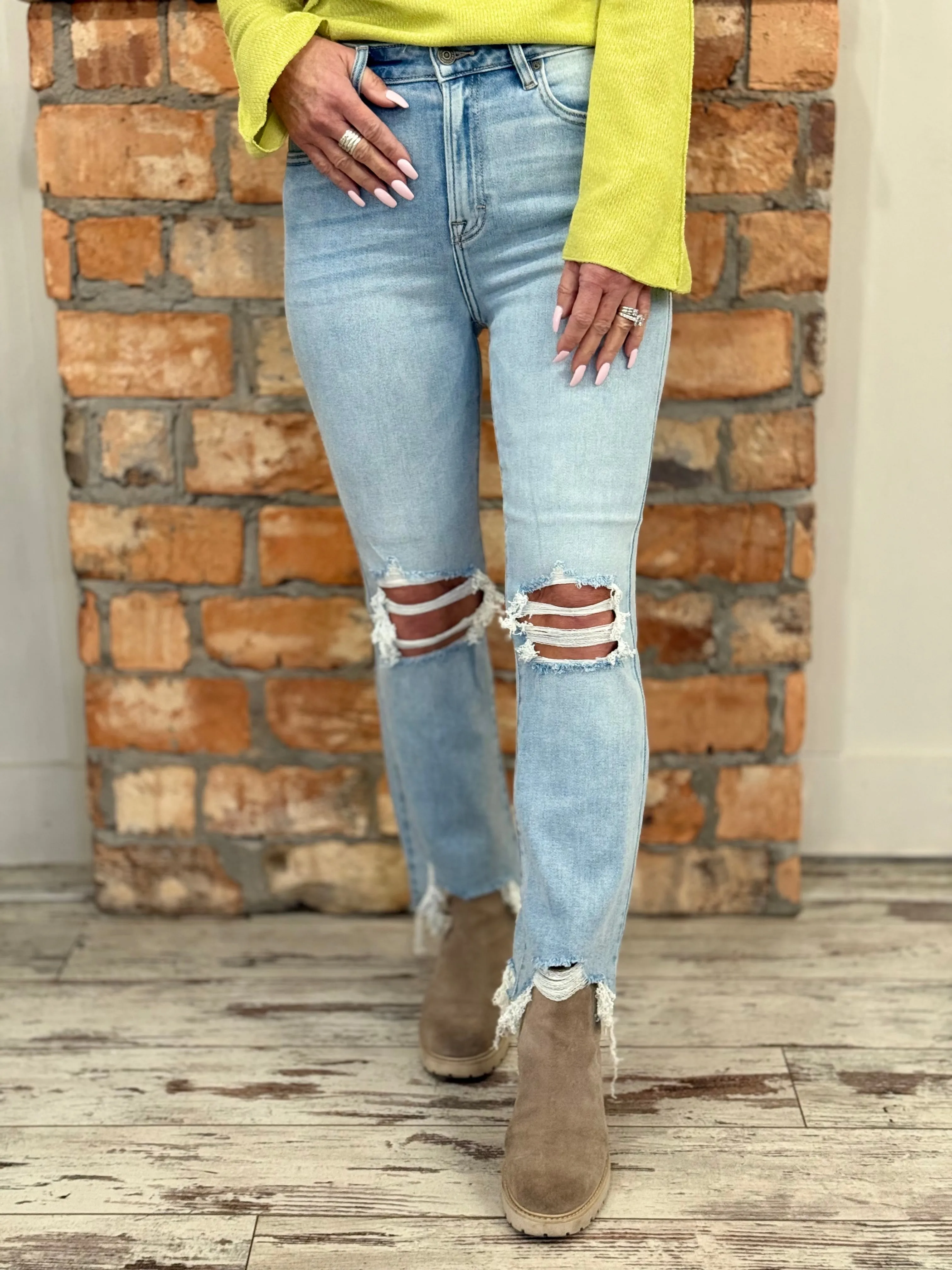 Asymmetric Hem Cropped Flare Jeans